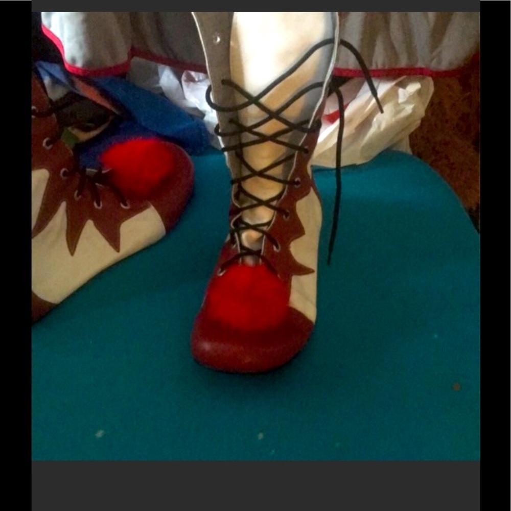 IT Pennywise boots